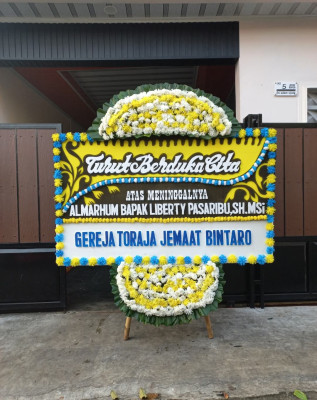 Papan Bunga Duka di Arut Selatan