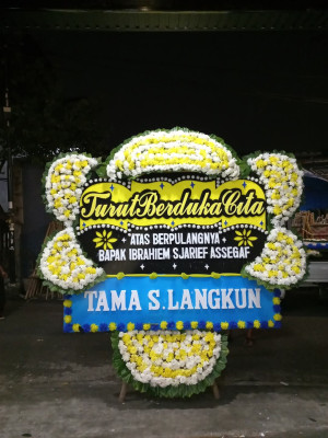 Papan Bunga Duka di Arut Selatan